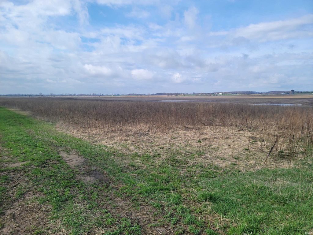 Photo of V/L County Road 28, Middlebury, IN 46540 (MLS # 202614096)