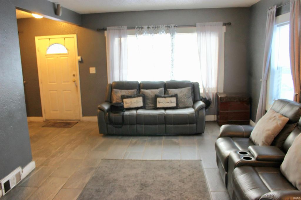 Photo of 1016 Princeton Street, Elkhart, IN 46516 (MLS # 202604681)