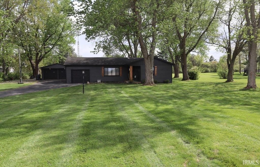 Photo of 9321 W CR 400 N, Gaston, IN 47342 (MLS # 202614530)