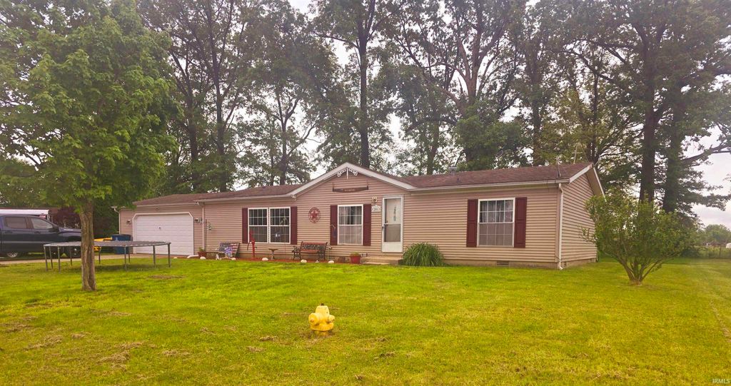 Photo of 201 Cypress Court, Marion, IN 46953 (MLS # 202619977)