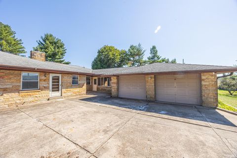 Photo of 1026 E Mariah Hill Road, Ferdinand, IN 47532 (MLS # 202539518)