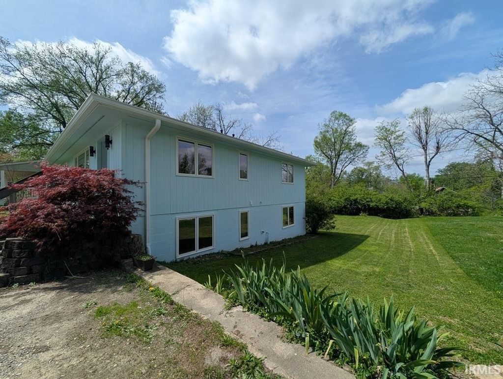 Photo of 1206 S Park Avenue, Bloomington, IN 47401 (MLS # 202613095)