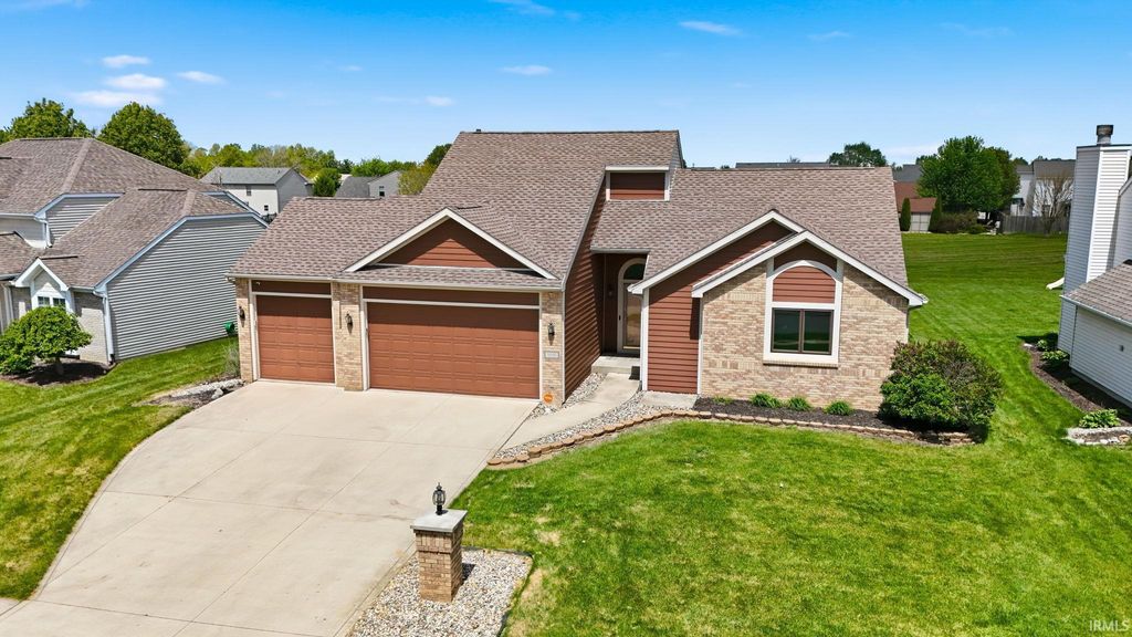 Photo of 3036 Water Wheel Run, Fort Wayne, IN 46818 (MLS # 202617392)