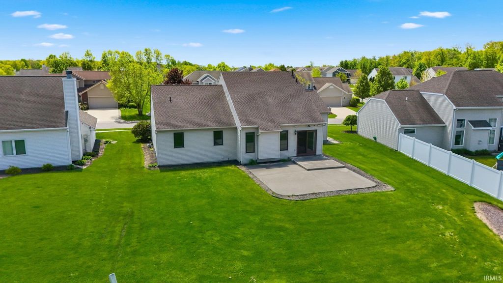 Photo of 3036 Water Wheel Run, Fort Wayne, IN 46818 (MLS # 202617392)