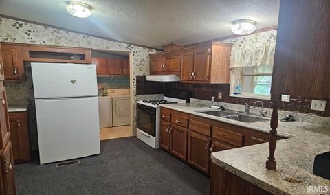 Tiny photo for 5940 S 560 W, Rossville, IN 46065 (MLS # 202622562)