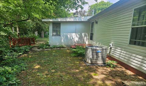 Tiny photo for 5940 S 560 W, Rossville, IN 46065 (MLS # 202622562)