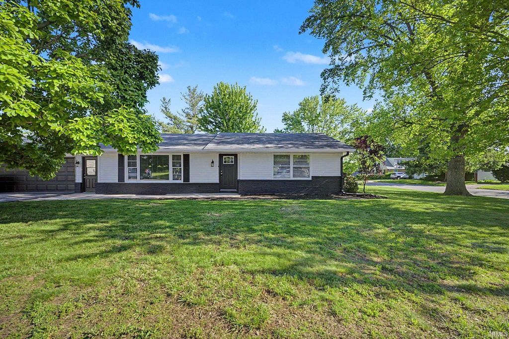 Photo of 2720 Brown Street, Lafayette, IN 47904 (MLS # 202616303)