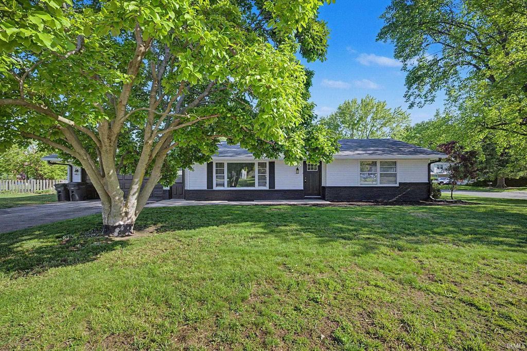 Photo of 2720 Brown Street, Lafayette, IN 47904 (MLS # 202616303)