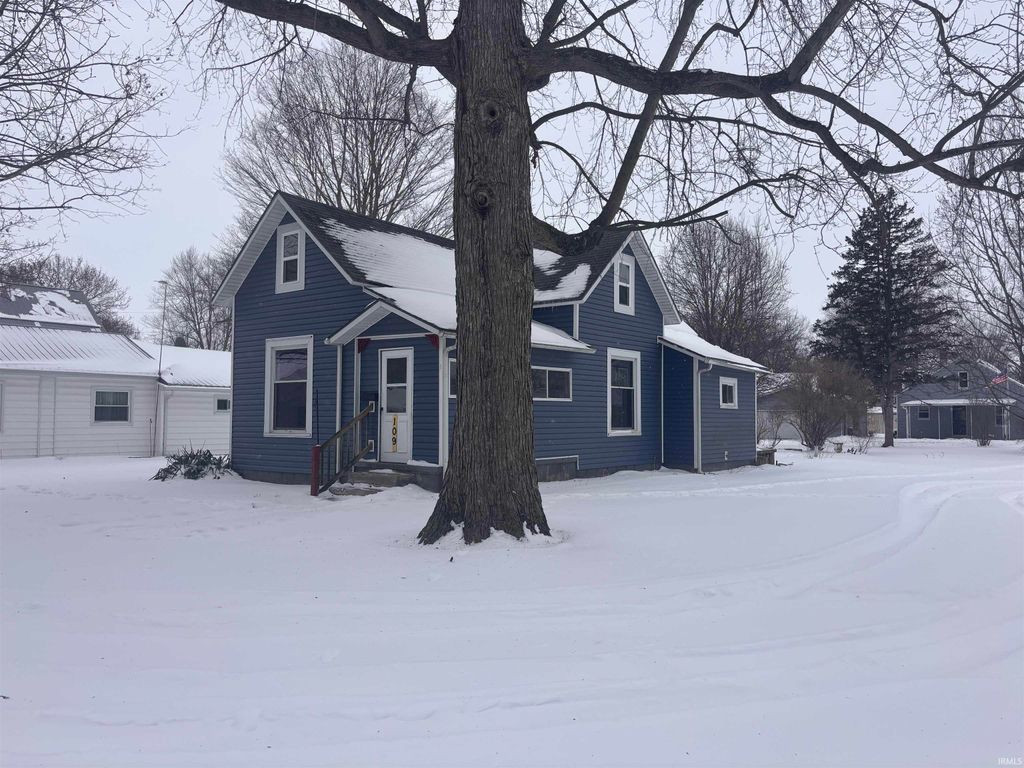 Photo of 109 N Randolph Street, South Whitley, IN 46787 (MLS # 202603151)