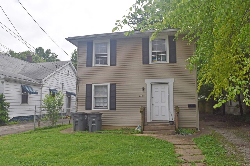 Photo of 632 S Harlan Avenue, Evansville, IN 47714 (MLS # 202615988)