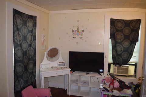 Tiny photo for 632 S Harlan Avenue, Evansville, IN 47714 (MLS # 202615988)