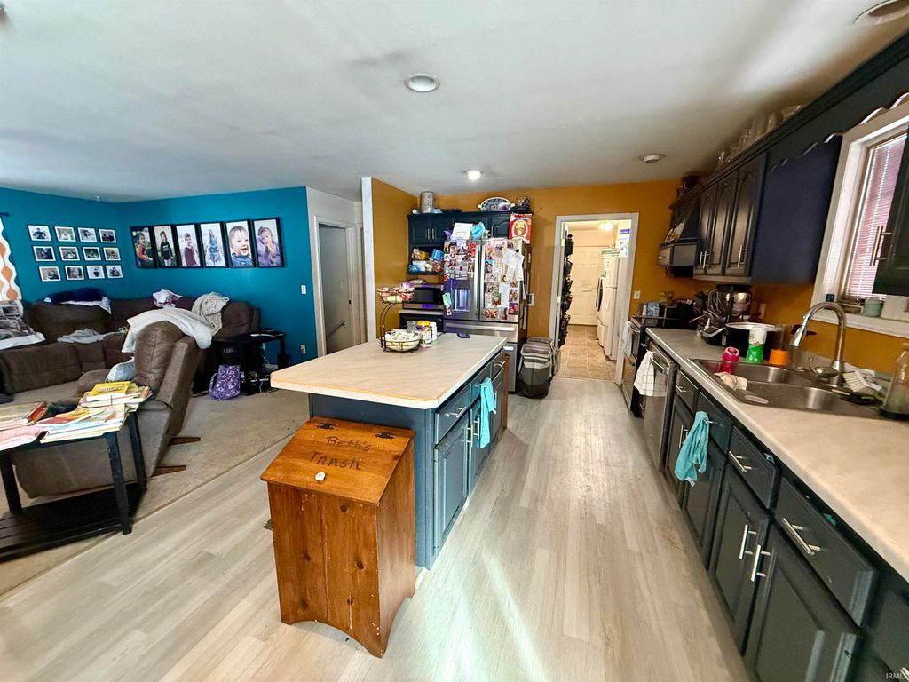 Photo of 245 E Schlomer Road, Vincennes, IN 47591 (MLS # 202603723)