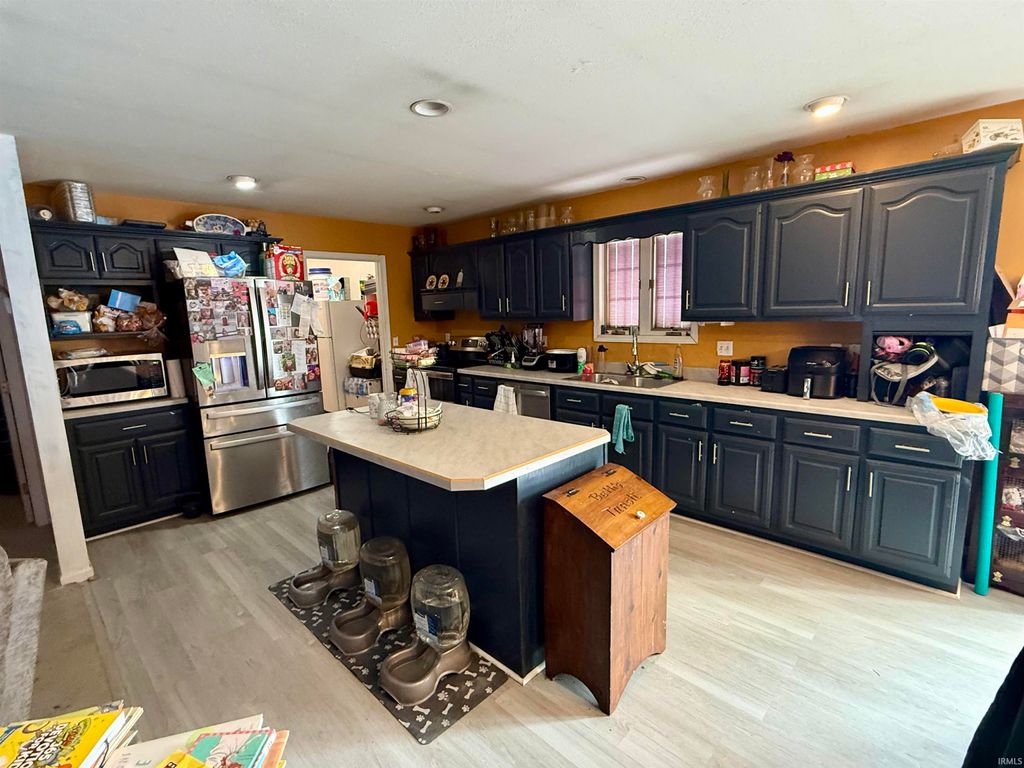 Photo of 245 E Schlomer Road, Vincennes, IN 47591 (MLS # 202603723)