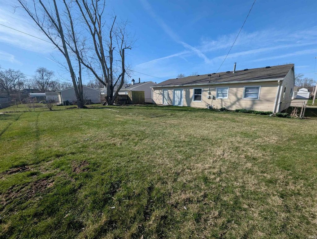 Photo of 4320 Casa Verde Drive, Fort Wayne, IN 46816 (MLS # 202609286)