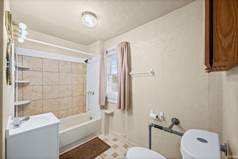 Tiny photo for 6374 N 260 W, Delphi, IN 46923 (MLS # 202535716)