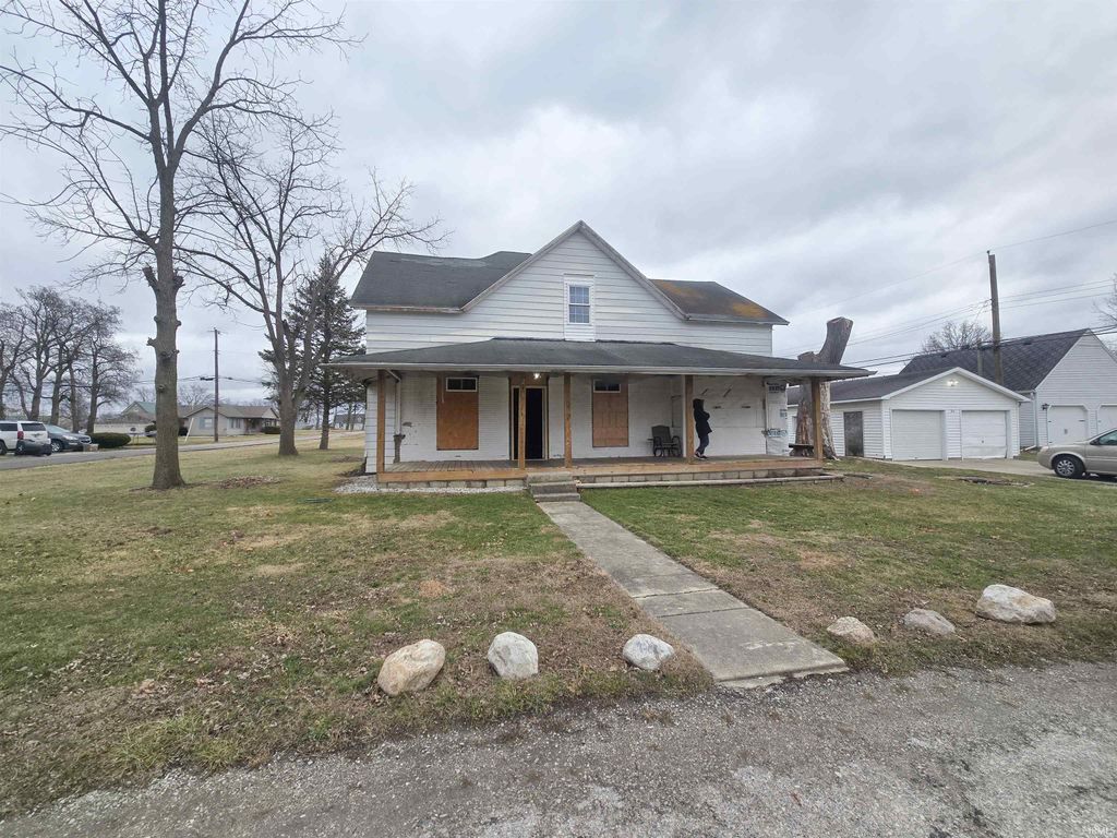 Photo of 216 N 7Th Street, Summitville, IN 46070 (MLS # 202605106)