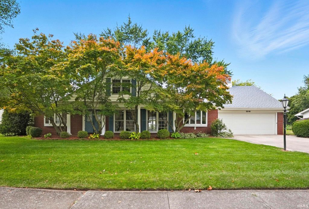 Photo of 5516 Indiana Avenue, Fort Wayne, IN 46807 (MLS # 202537463)