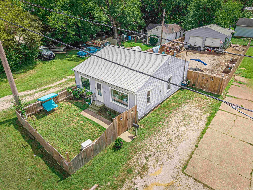 Photo of 1604 Allens Lane, Evansville, IN 47710 (MLS # 202634421)