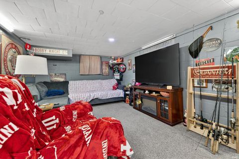 Tiny photo for 3110 Crescent Avenue, Logansport, IN 46947 (MLS # 202547245)