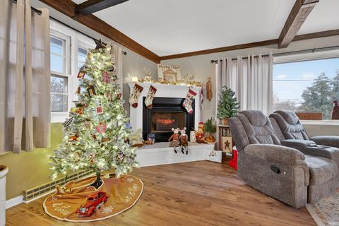 Tiny photo for 3110 Crescent Avenue, Logansport, IN 46947 (MLS # 202547245)