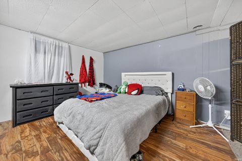 Tiny photo for 3110 Crescent Avenue, Logansport, IN 46947 (MLS # 202547245)