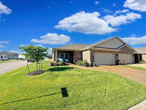 Tiny photo for 5115 Paddock Drive, Evansville, IN 47715 (MLS # 202618448)