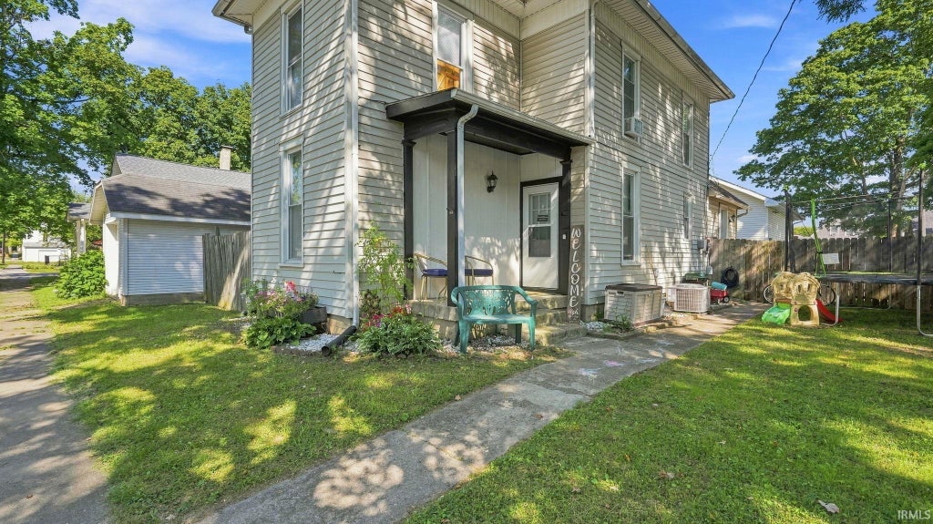Photo of 50 E Clay Street, Hagerstown, IN 47346 (MLS # 202635766)