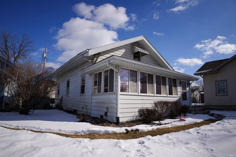 Tiny photo for 2728 Crescent Avenue, Fort Wayne, IN 46805 (MLS # 202604422)