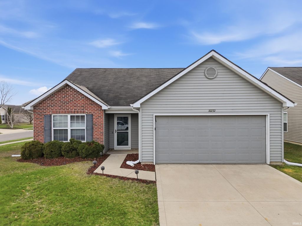 Photo of 10232 Archstone Cove, New Haven, IN 46774 (MLS # 202609921)