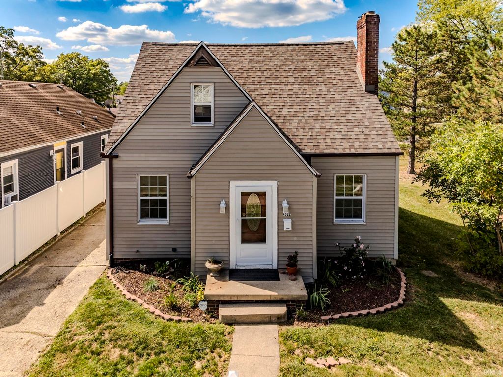 Photo of 4522 S Calhoun Street, Fort Wayne, IN 46807 (MLS # 202539277)