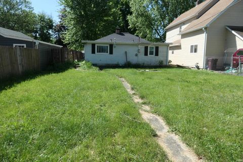 Tiny photo for 2116 Usher Street, Logansport, IN 46947 (MLS # 202518306)
