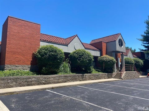 Tiny photo for 3100 E John Hinkle Place #100, Bloomington, IN 47408 (MLS # 202641948)