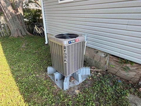 Tiny photo for 911 22nd Street, Bedford, IN 47421 (MLS # 202638802)