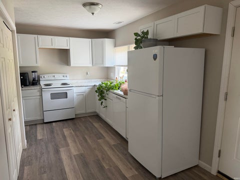 Tiny photo for 911 22nd Street, Bedford, IN 47421 (MLS # 202638802)