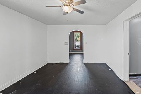 Tiny photo for 1602 Grove Street, Lafayette, IN 47905 (MLS # 202537474)