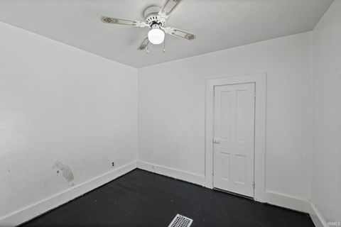 Tiny photo for 1602 Grove Street, Lafayette, IN 47905 (MLS # 202537474)