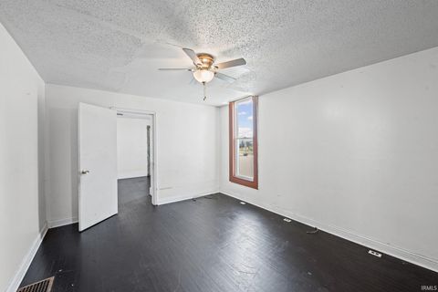 Tiny photo for 1602 Grove Street, Lafayette, IN 47905 (MLS # 202537474)