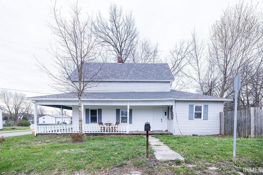 Photo of 700 S Walnut St, Hartford City, IN 47348 (MLS # 202603423)