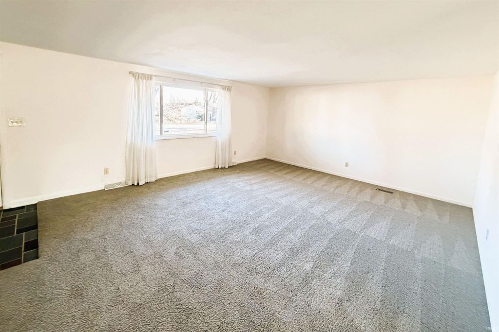 Photo of 3522 E Grandview Drive, Bloomington, IN 47408 (MLS # 202546329)