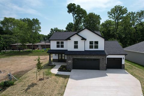 Tiny photo for 232 Vine Street, Delphi, IN 46923 (MLS # 202530162)