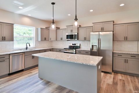 Tiny photo for 232 Vine Street, Delphi, IN 46923 (MLS # 202530162)