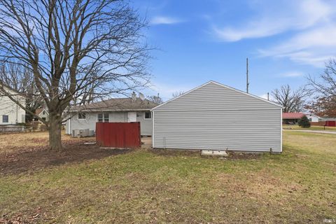 Tiny photo for 660 Clark Street, Huntington, IN 46750 (MLS # 202605710)