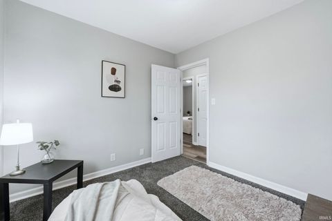 Tiny photo for 660 Clark Street, Huntington, IN 46750 (MLS # 202605710)