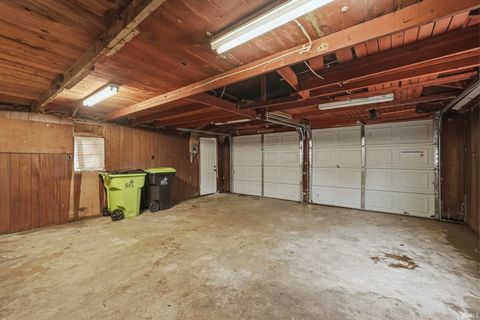 Tiny photo for 660 Clark Street, Huntington, IN 46750 (MLS # 202605710)