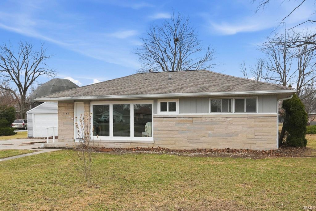 Photo of 660 Clark Street, Huntington, IN 46750 (MLS # 202605710)