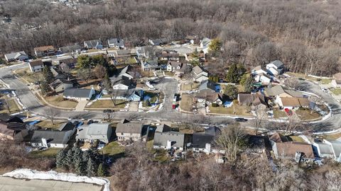 Tiny photo for 2125 Vancouver Drive, Lafayette, IN 47905 (MLS # 202604618)