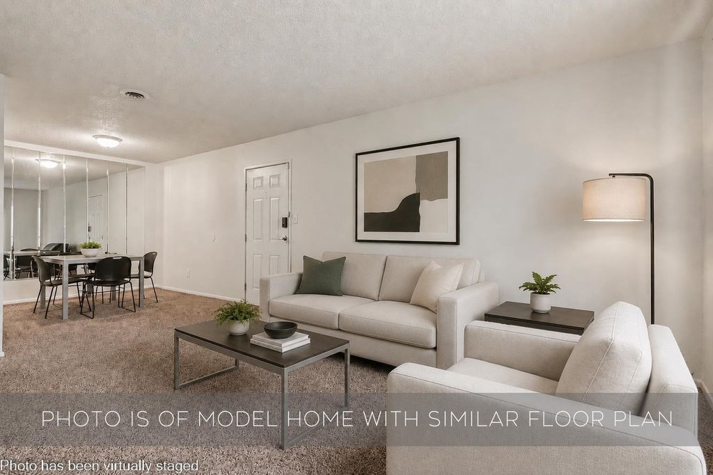 Photo of 1801 Irish Way #1855, South Bend, IN 46637 (MLS # 202624047)