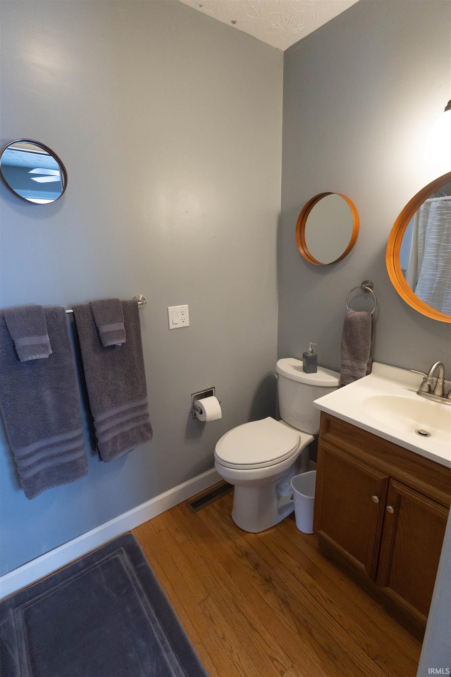 Brookston, Indiana 47923, United States, 3 Bedrooms Bedrooms, ,3 BathroomsBathrooms,Residential,Active,250884