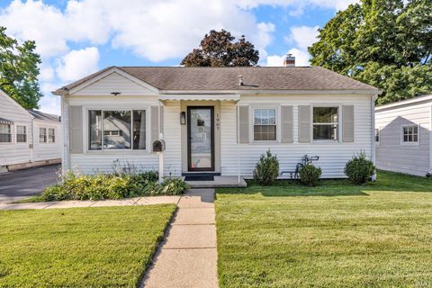 Photo of 1907 Central Street, Lafayette, IN 47905 (MLS # 202535236)