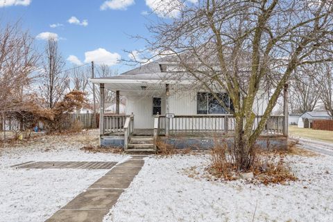 Photo of 218 N Mill Street, Greentown, IN 46936 (MLS # 202549835)